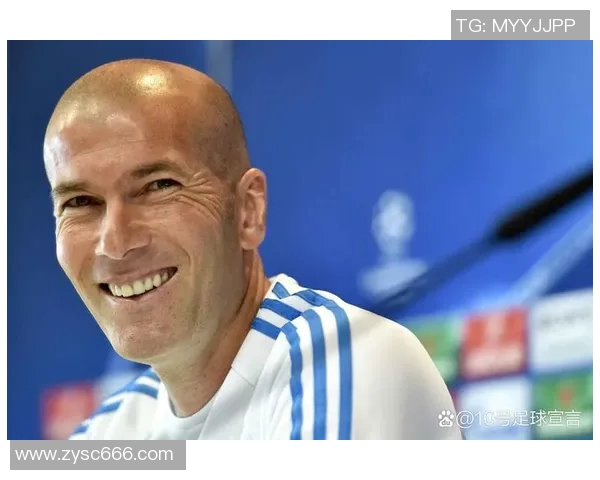 前足球明星的传奇人生与成就盘点及其对足球的影响分析