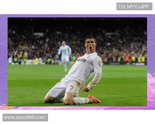 揭秘足球明星小白的真实身份与传奇职业生涯