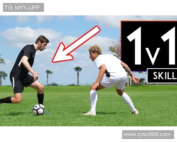 提升防守技巧足球一对一防守训练全面解析与实战应用 提升防守技巧足球一对一防守训练全面解析与实战应用