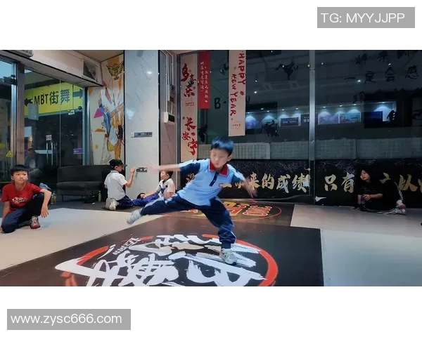 广州街舞队节奏风格深度对比与解析探讨 广州街舞队节奏风格深度对比与解析探讨